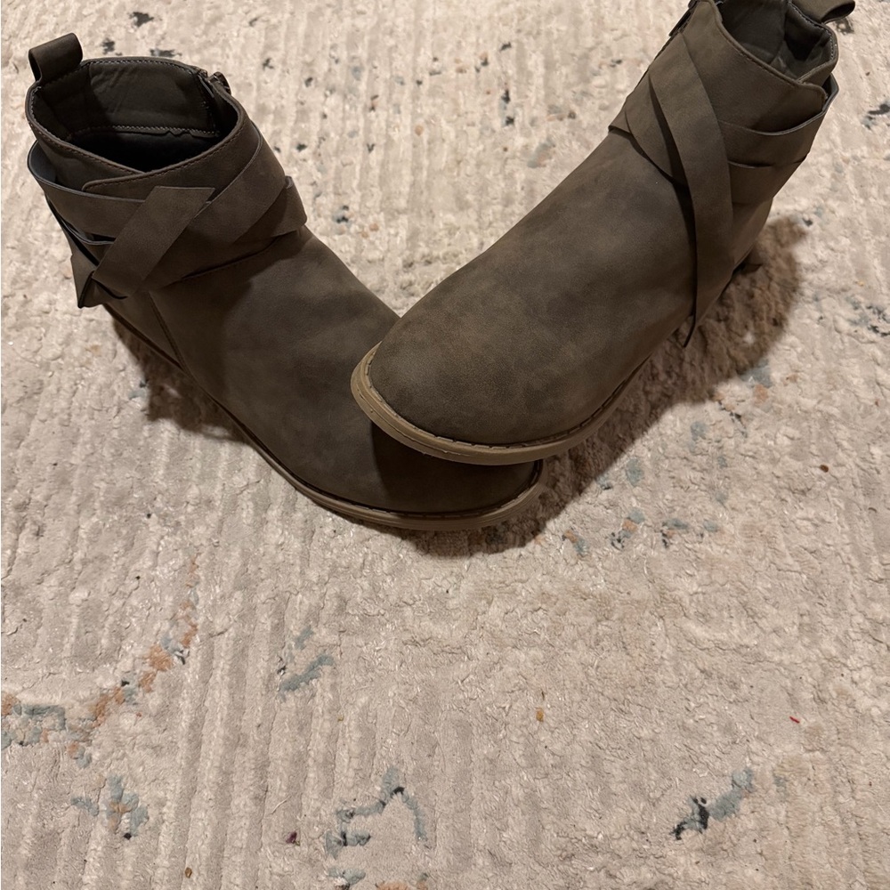 Stylish Women's Brown Ankle Booties